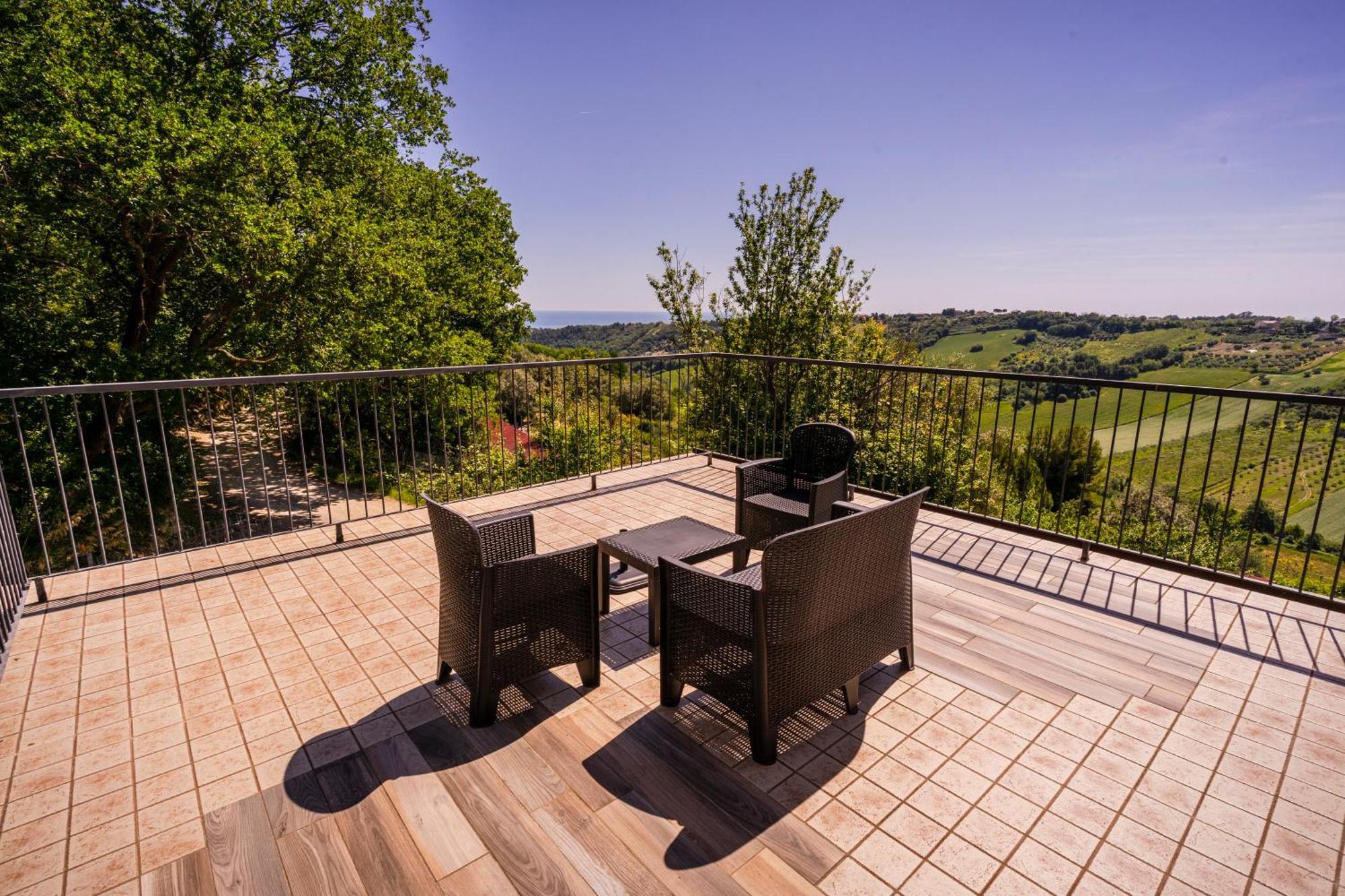 Casa Jo - Country Home With Sea View And 3 Private Ensuite Rooms Lapedona Exterior foto