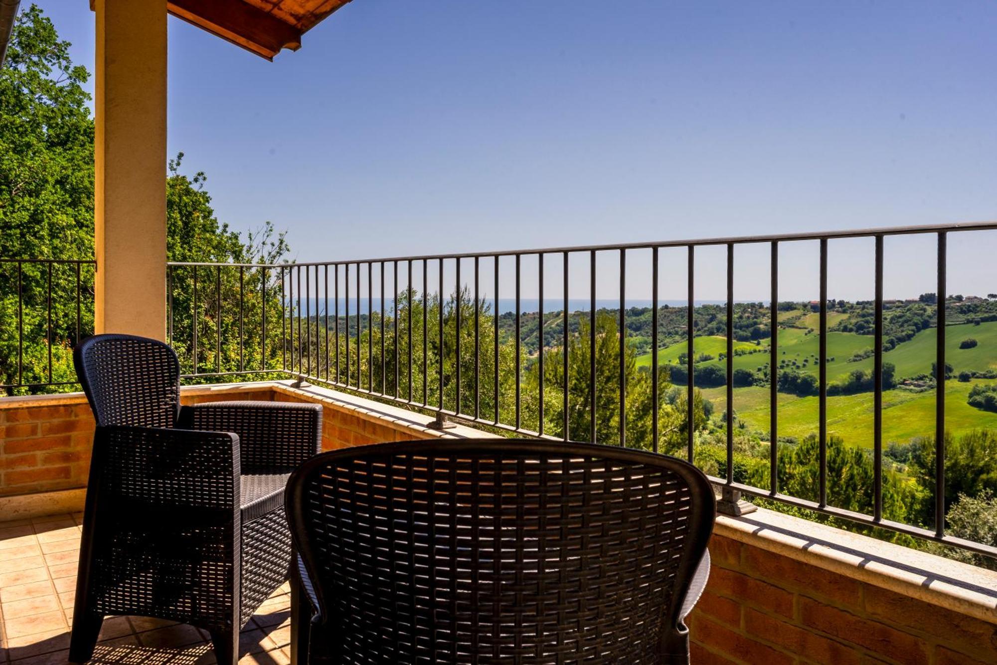 Casa Jo - Country Home With Sea View And 3 Private Ensuite Rooms Lapedona Exterior foto